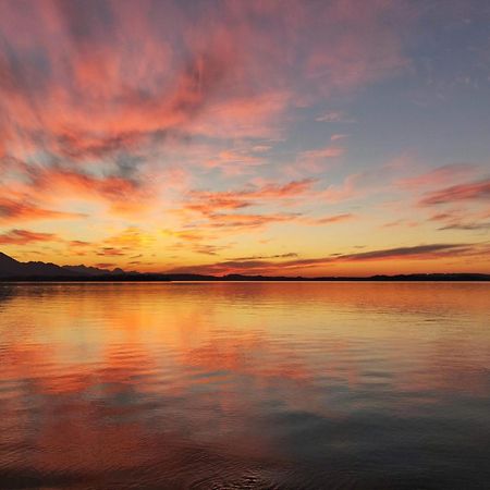 Chiemsee Apartments Altenmarkt an der Alz Rum bild